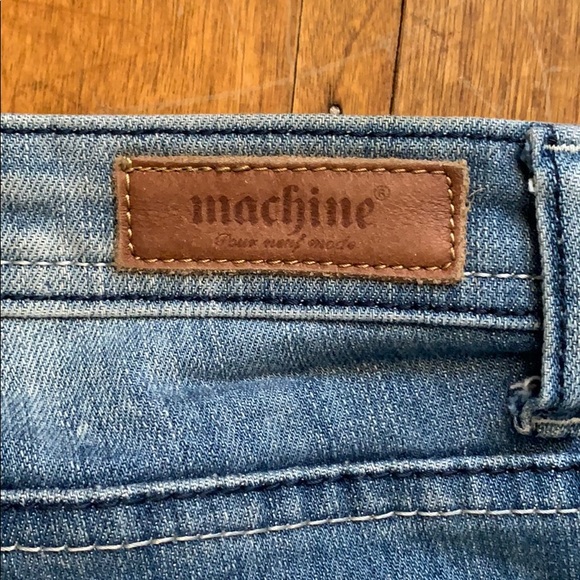 Machine Distressed Denim - Picture 4 of 4
